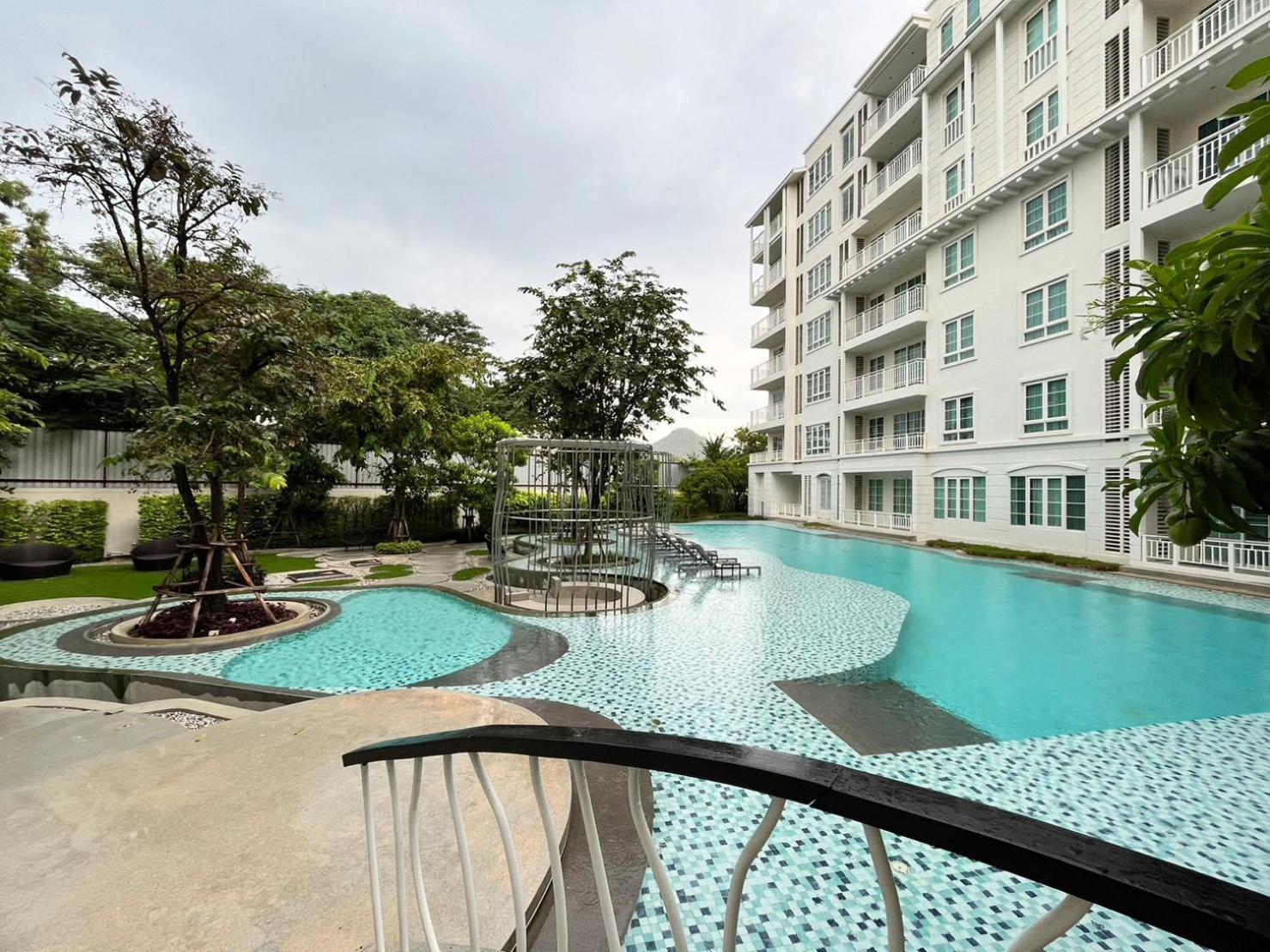Summer Hua Hin By Patsara Buitenkant foto